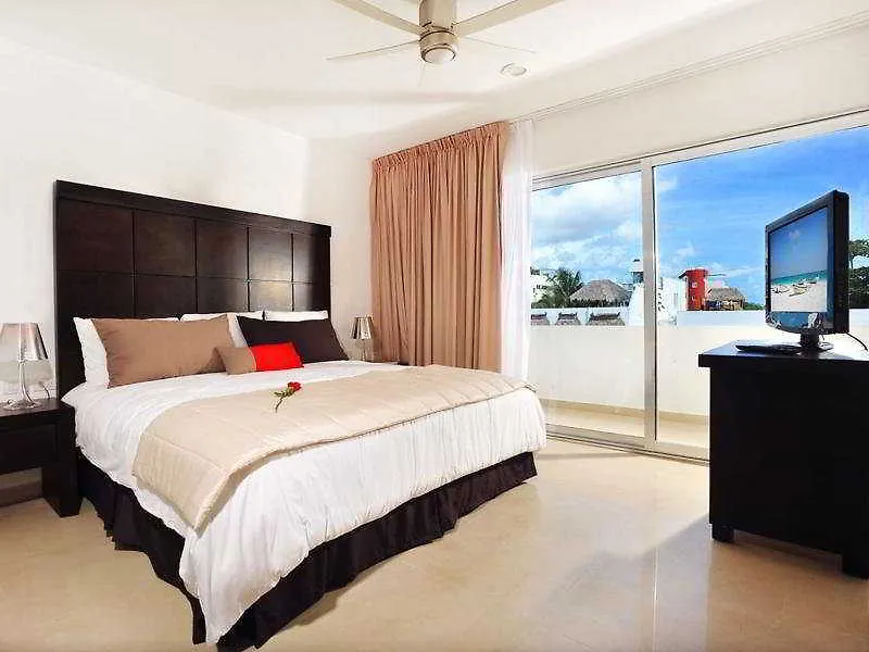 Bambu Suites Playa del Carmen Aparthotel